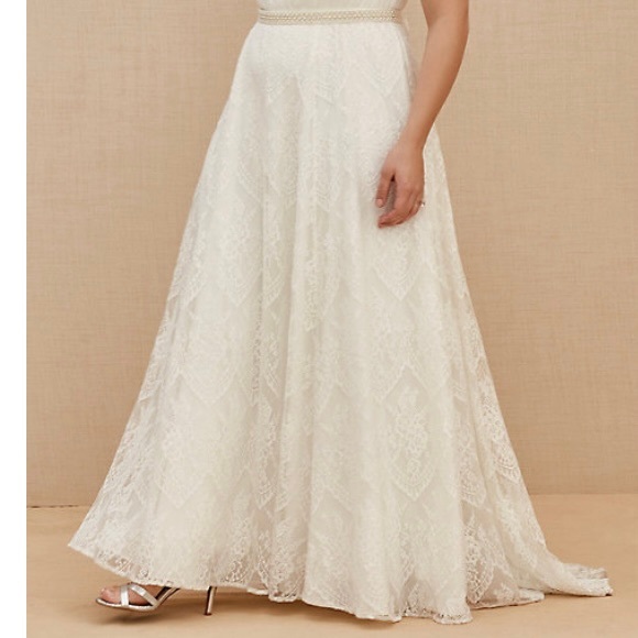 Torrid 12 Cream Wedding Dress - Picture 3 of 9
